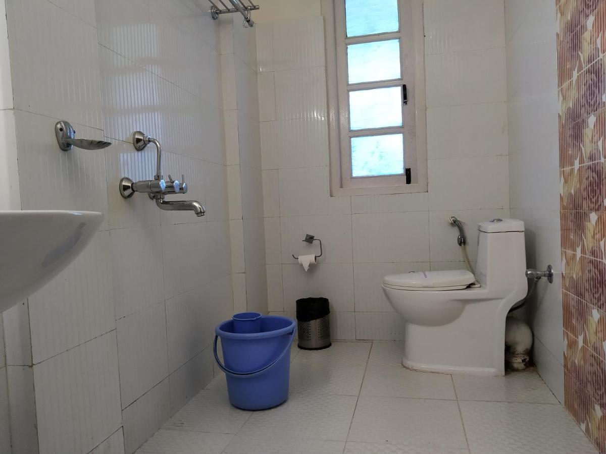 Hotel Sc Continental Itānagar Екстериор снимка